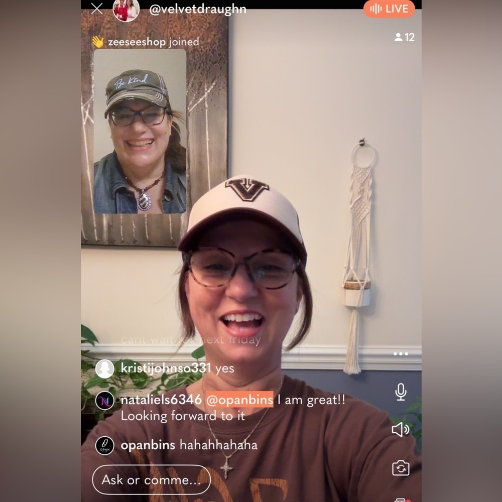 LIVE SHOW! Please like this listing for my live show! Low starts on most items! - Picture 16 of 16
